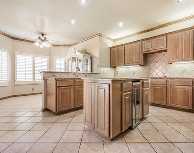 4001 Ne 138th Terrace - Photo Thumbnail 6
