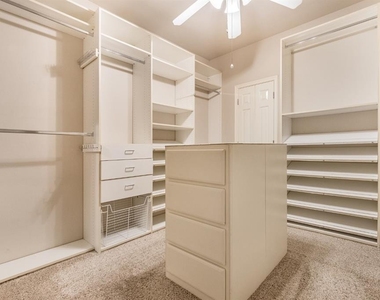 4001 Ne 138th Terrace - Photo Thumbnail 18