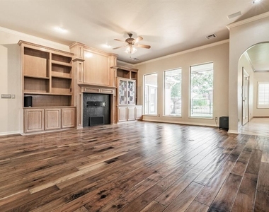 4001 Ne 138th Terrace - Photo Thumbnail 3