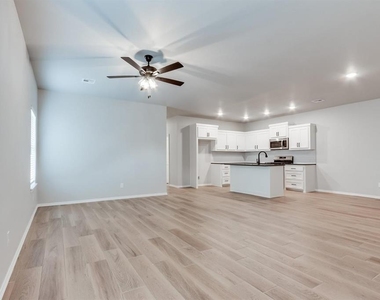 13517 Calli Court - Photo Thumbnail 21