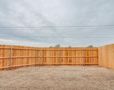13517 Calli Court - Photo Thumbnail 2