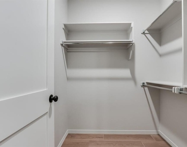 13517 Calli Court - Photo Thumbnail 4