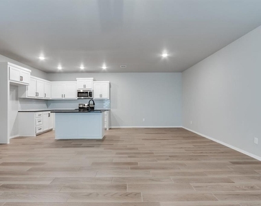 13517 Calli Court - Photo Thumbnail 20