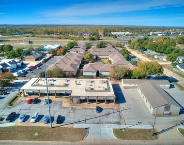 920 Sw 24th Avenue - Photo Thumbnail 19