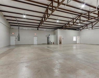 3500 Wellsite Drive - Photo Thumbnail 11