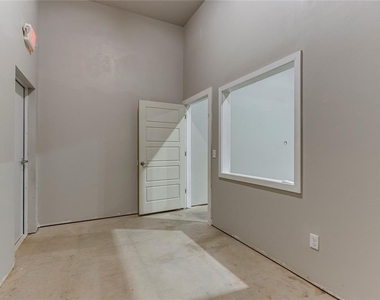 3500 Wellsite Drive - Photo Thumbnail 6
