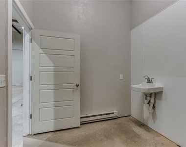 3500 Wellsite Drive - Photo Thumbnail 16