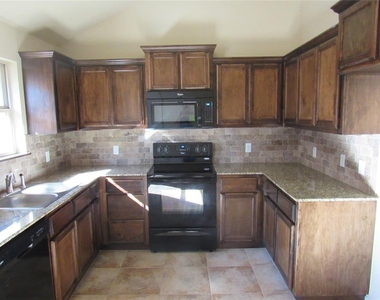 2321 Nw 199th Street - Photo Thumbnail 3