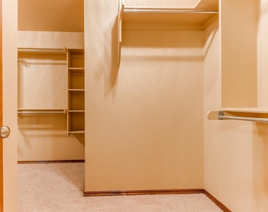 16616 Hardwood Place - Photo Thumbnail 28
