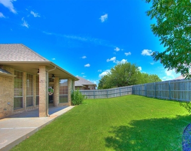 16616 Hardwood Place - Photo Thumbnail 43