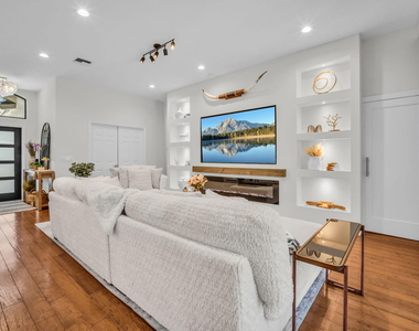 10852 La Salinas Circle - Photo Thumbnail 24