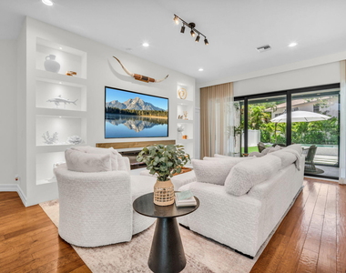 10852 La Salinas Circle - Photo Thumbnail 25