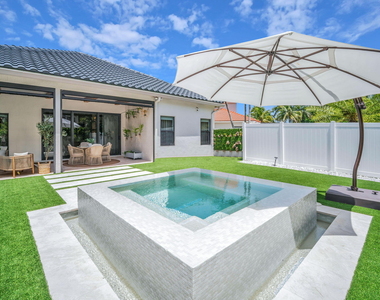 10852 La Salinas Circle - Photo Thumbnail 56