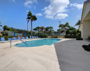 10201 Lexington Lakes Boulevard N - Photo Thumbnail 37