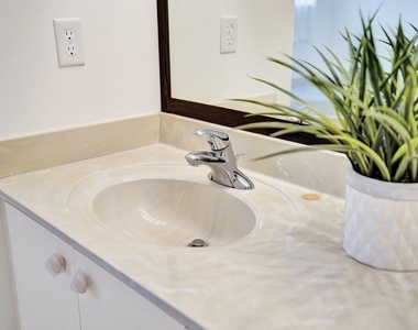 6379 Bella Circle W - Photo Thumbnail 66