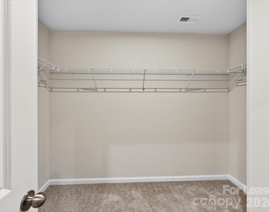 420 Burr Street - Photo Thumbnail 24