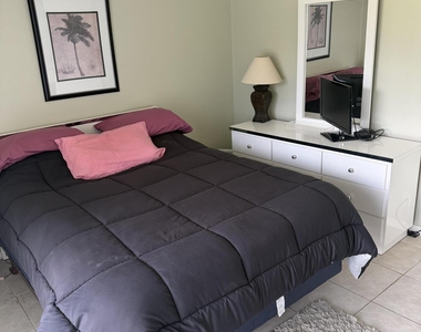 469 Mansfield L - Photo Thumbnail 2
