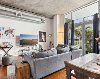 180 Ne 4th Avenue - Photo Thumbnail 11