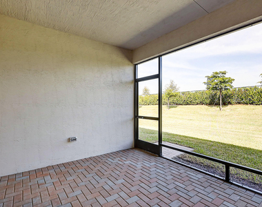 13549 Sw Oceanus Boulevard - Photo Thumbnail 24