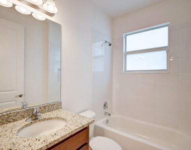 13549 Sw Oceanus Boulevard - Photo Thumbnail 16
