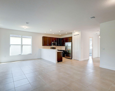 13549 Sw Oceanus Boulevard - Photo Thumbnail 7