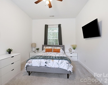 8636 Sagekirk Court - Photo Thumbnail 11