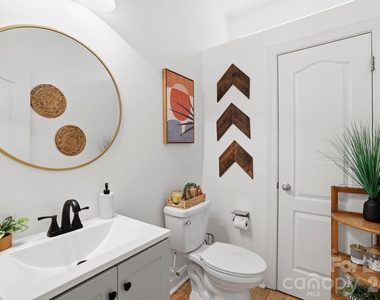 8636 Sagekirk Court - Photo Thumbnail 12