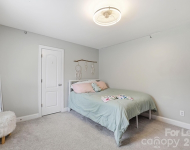 8636 Sagekirk Court - Photo Thumbnail 23