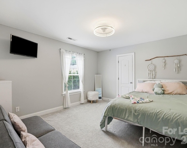 8636 Sagekirk Court - Photo Thumbnail 22