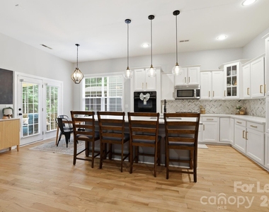 8636 Sagekirk Court - Photo Thumbnail 4