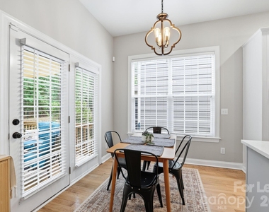 8636 Sagekirk Court - Photo Thumbnail 9