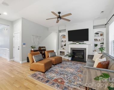 8636 Sagekirk Court - Photo Thumbnail 17