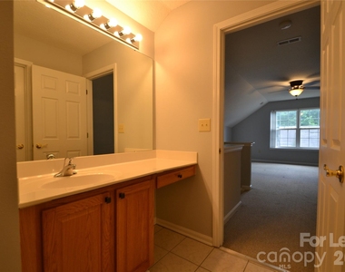 8035 Sultana Circle - Photo Thumbnail 27