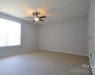 8035 Sultana Circle - Photo Thumbnail 15
