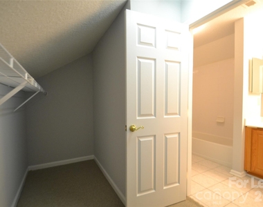 8035 Sultana Circle - Photo Thumbnail 29