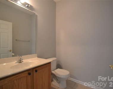8035 Sultana Circle - Photo Thumbnail 23