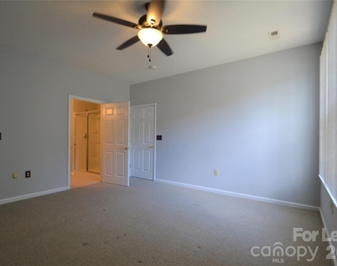 8035 Sultana Circle - Photo Thumbnail 16