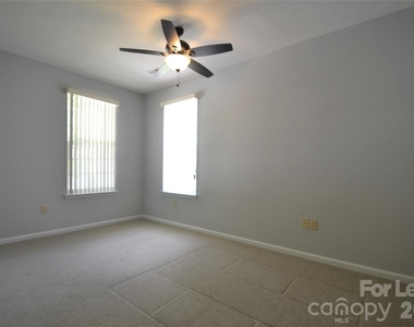 8035 Sultana Circle - Photo Thumbnail 20