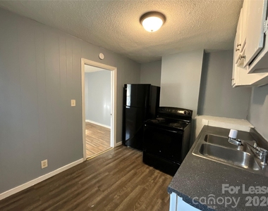 540 Washington Street - Photo Thumbnail 6
