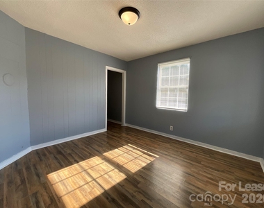540 Washington Street - Photo Thumbnail 1