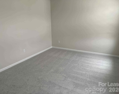 13304 Hampton Bay Lane - Photo Thumbnail 9