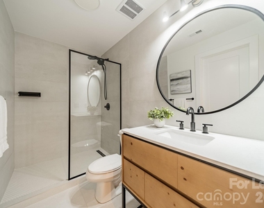 2528 Providence Road - Photo Thumbnail 36