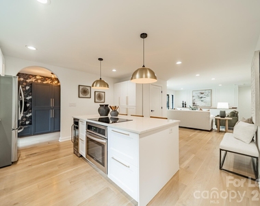 2528 Providence Road - Photo Thumbnail 13