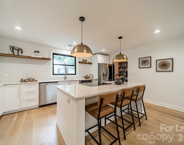 2528 Providence Road - Photo Thumbnail 8