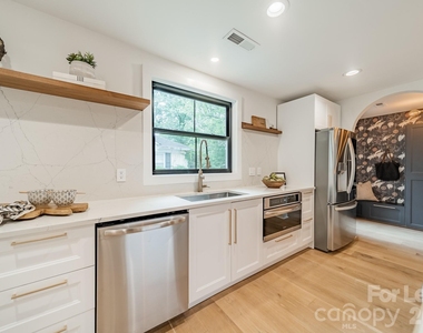 2528 Providence Road - Photo Thumbnail 14