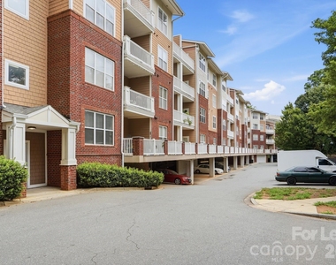 1000 E Woodlawn Road - Photo Thumbnail 2