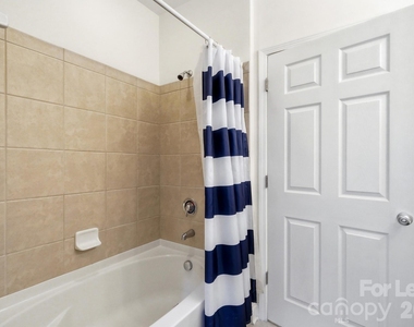 1000 E Woodlawn Road - Photo Thumbnail 36