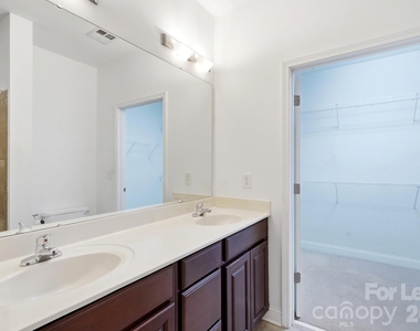 1000 E Woodlawn Road - Photo Thumbnail 44
