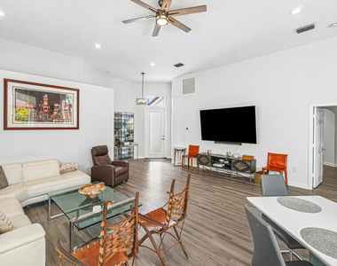 4278 Nw 65th Road - Photo Thumbnail 7