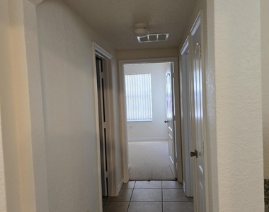 146 Sw Peacock Boulevard - Photo Thumbnail 14